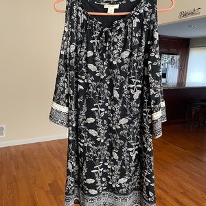 Black&White Dress Women’s Size:XS Print: floral Worn once!
